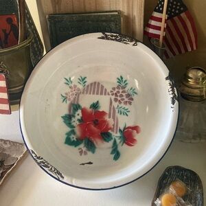 Vintage Bumper Harvest Enamel Basin/Bowl